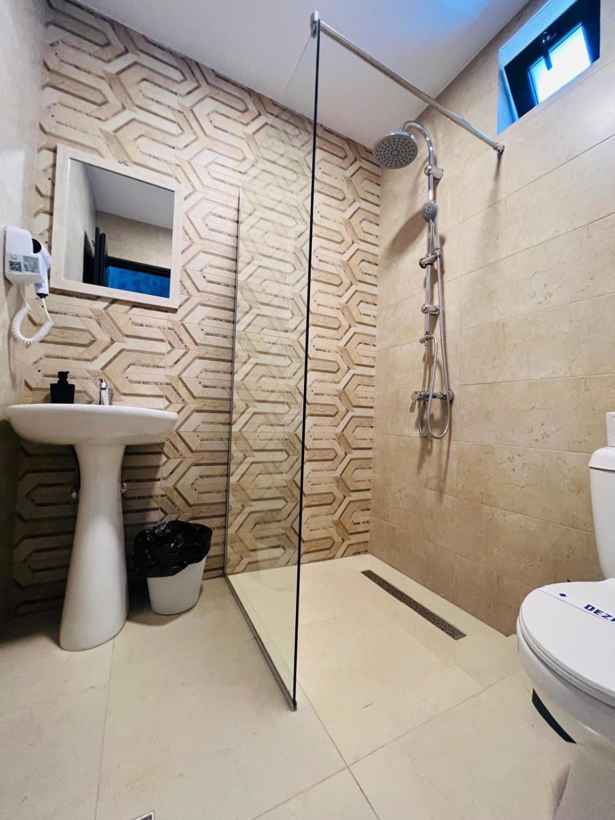 Golden Star Residences Constanta Bagian luar foto